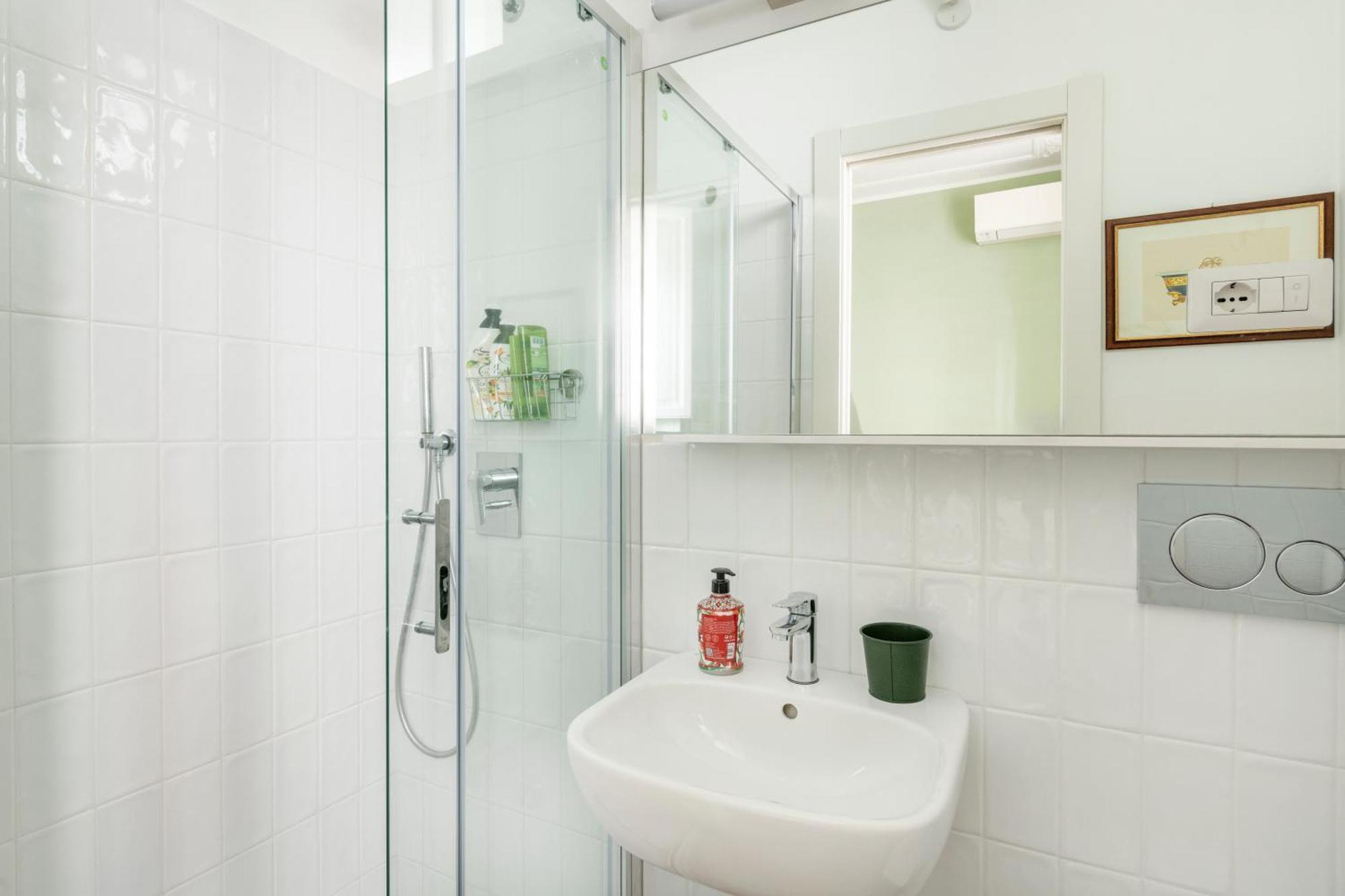 Apartment Iside At Colosseum -2 Bedrooms 2 Bathrooms